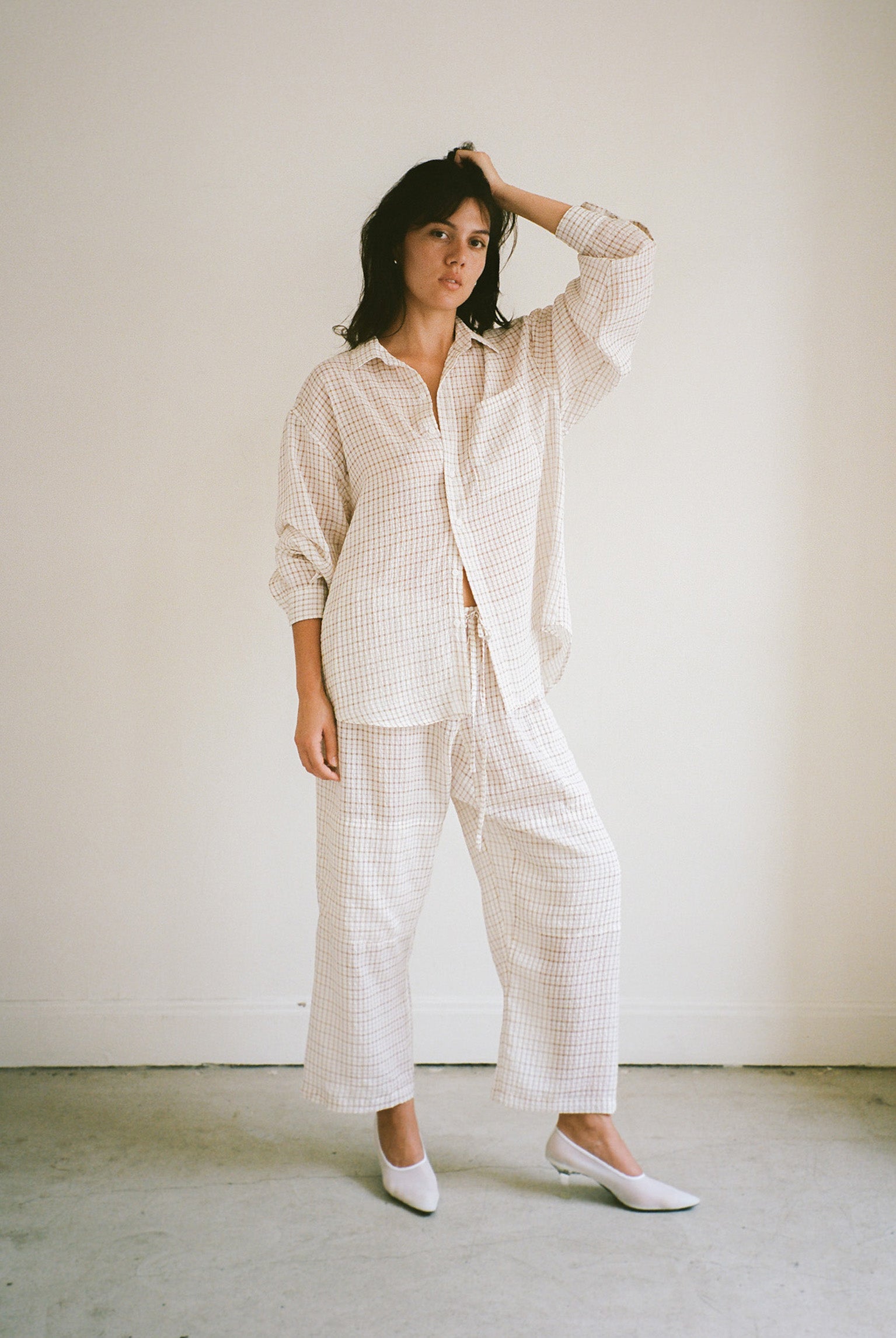 Plaid Crinkle Big Button Up - White/Tan