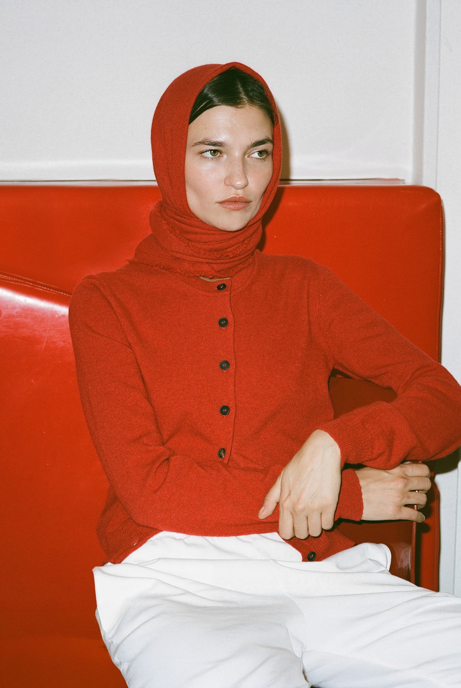 Tricot x Gil Rodriguez Cashmere Cardigan - Red