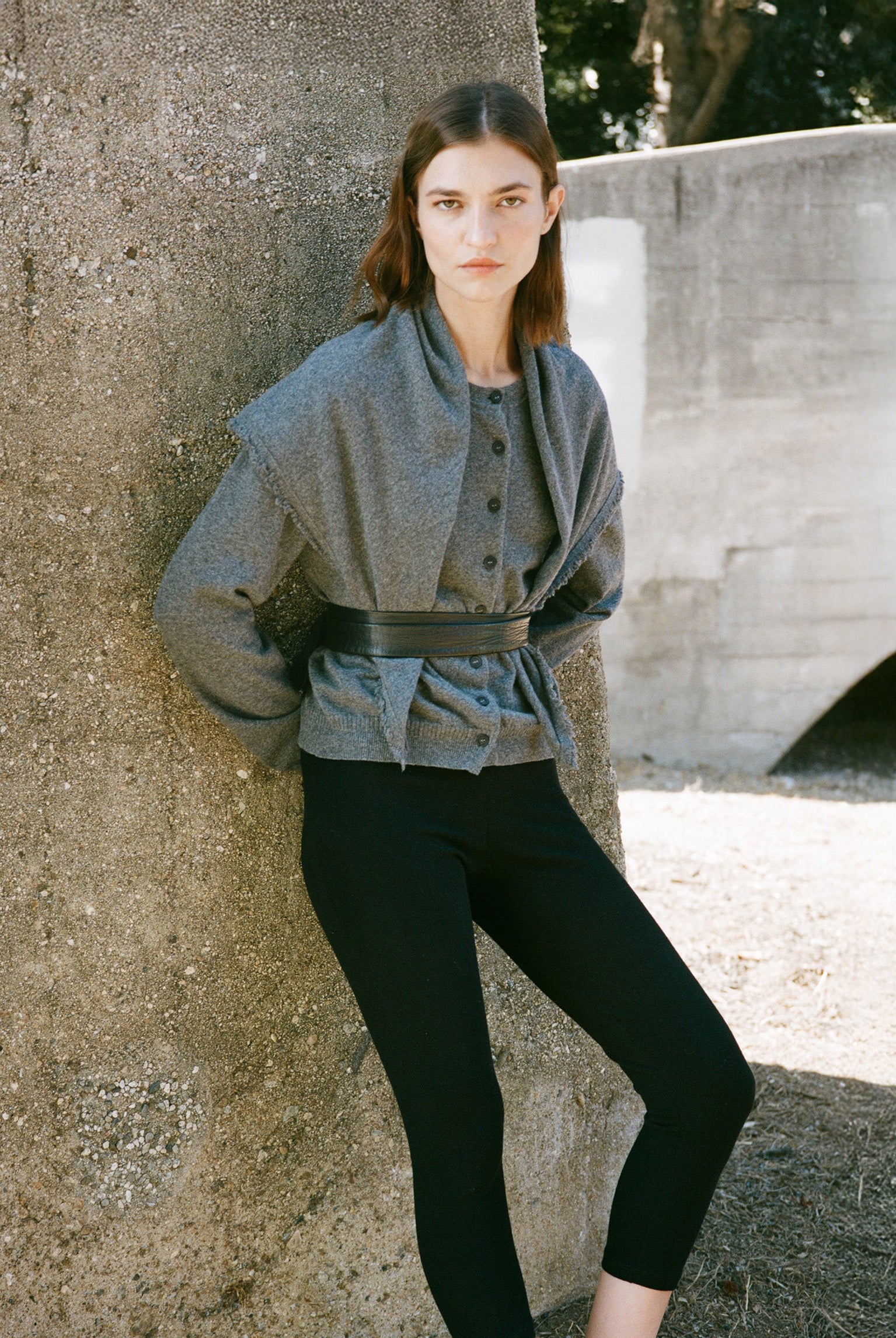 Tricot x Gil Rodriguez Cashmere Cardigan - Charcoal